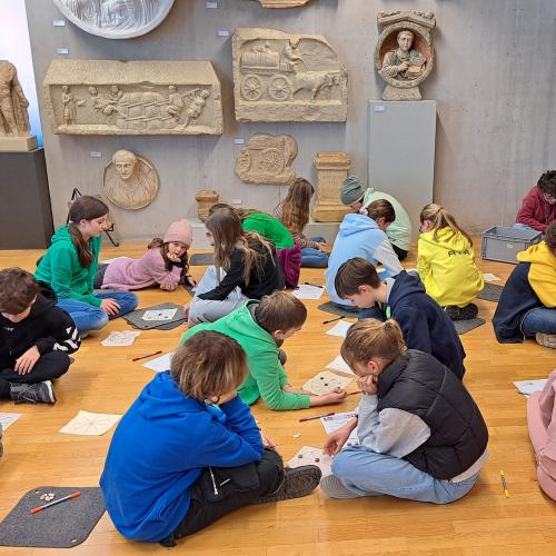 Zu Besuch im Archäologischen Museum 2em SJ 2022-23