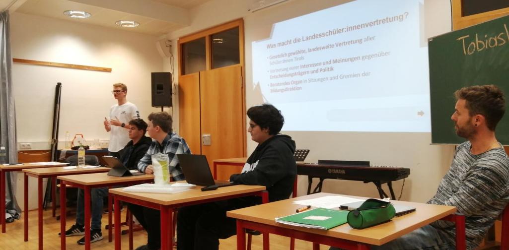 Dig. Schülerzeitung - Hearing Schulsprecherwahl SJ 2021-22 Dig. Schülerzeitung - Hearing Schulsprecherwahl SJ 2021-22