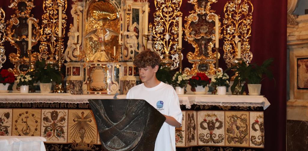 Schüler*innen der 5b auf der Openstage von DenkDichNeu, SJ 2021-22