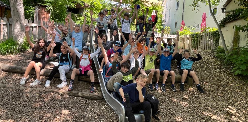 Alpenzoobesuch der 1b am 22.05.2023