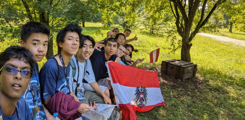 2023 APPler bei Internationaler Physikolympiade und Internationaler Astrophysik-Olympiade 2 2023 APPler bei Internationaler Physikolympiade und Internationaler Astrophysik-Olympiade 2