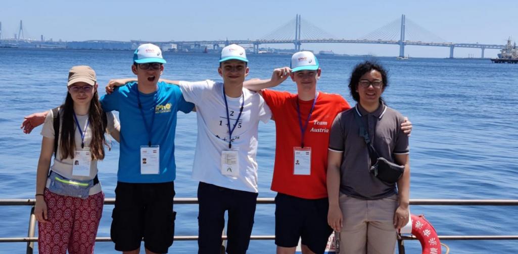 2023 APPler bei Internationaler Physikolympiade und Internationaler Astrophysik-Olympiade 2023 APPler bei Internationaler Physikolympiade und Internationaler Astrophysik-Olympiade