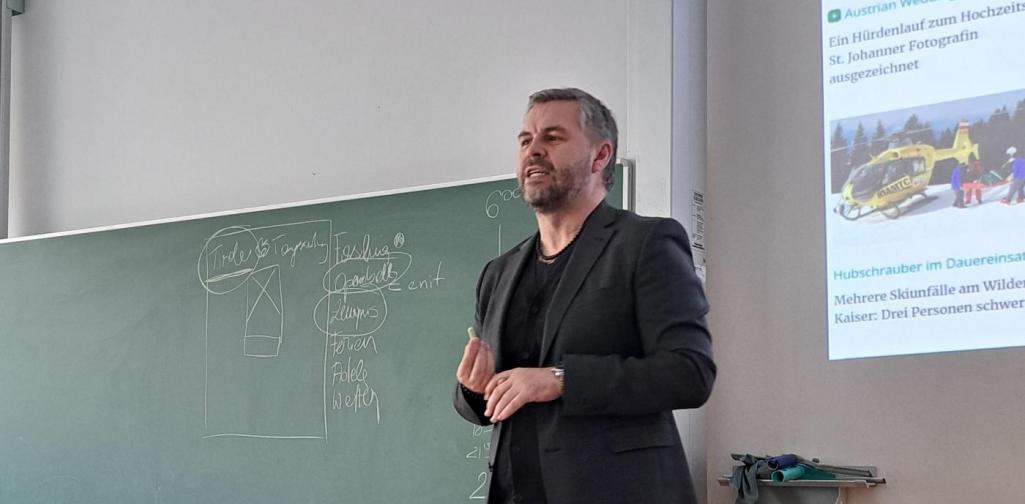 5b wird zum TT Newsroom SJ 2023-24 NEUM 5b wird zum TT Newsroom SJ 2023-24 NEUM