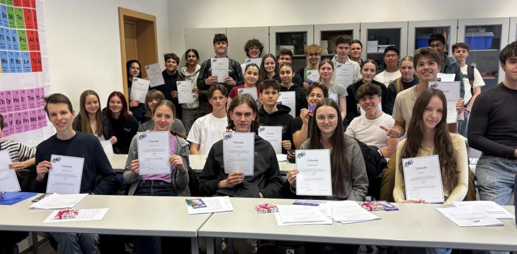 Siegerehrung mit Urkunden und Schokolade